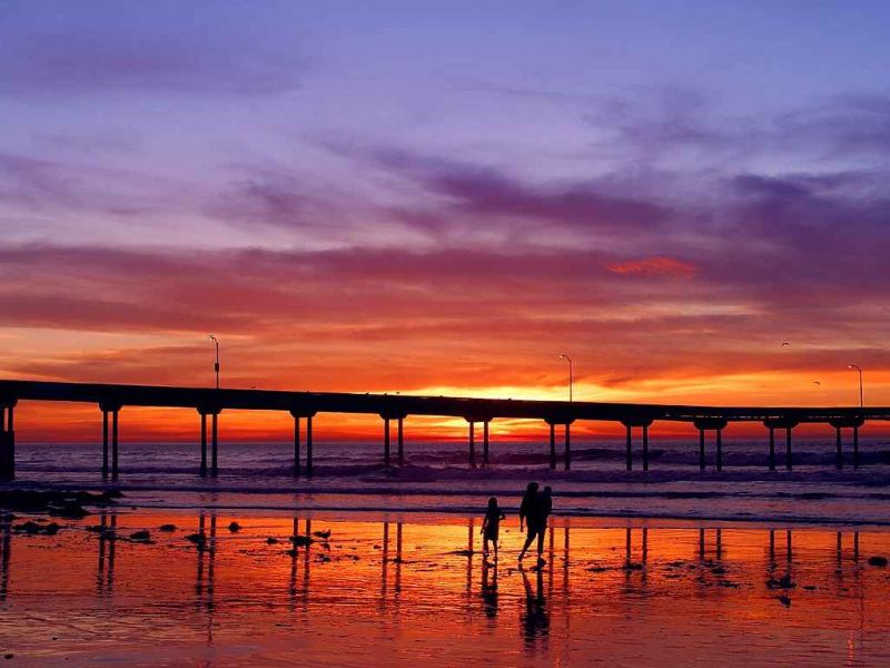 sunset_1_bg_010303.jpg